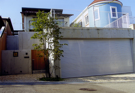 ���m�V���b�^�[������Ё@���Ήc�Ə� �l