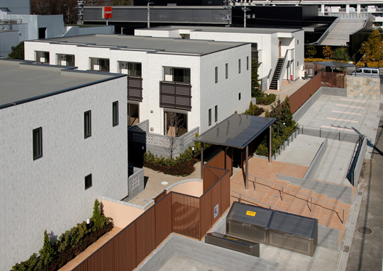 ������ЃT�����[�r���h �l