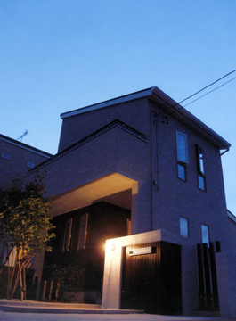 (��)�R���t�H�[�g�K�[�f���|��c�Ə� �l