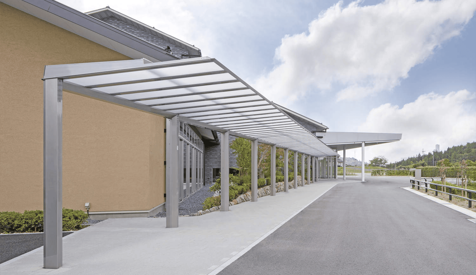 八日市布引ライフ組合立布引斎苑｜#サイクルポートＬＵＮＡ